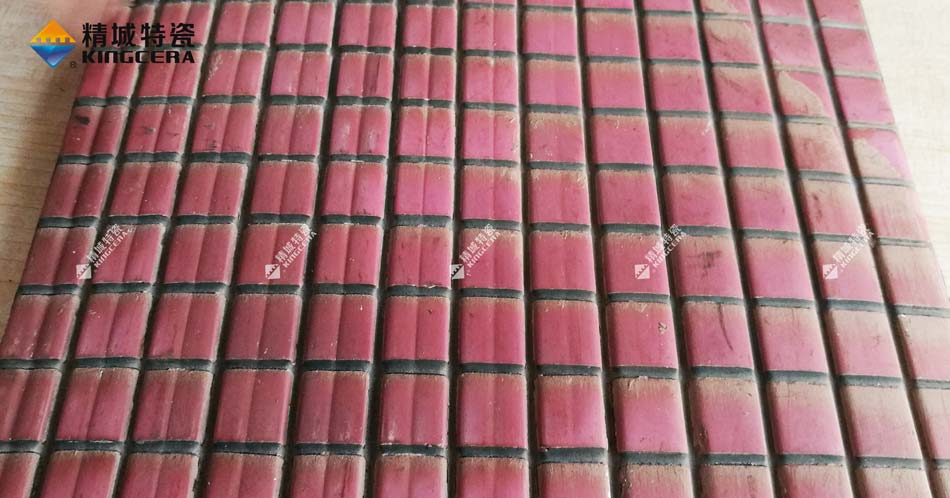 壹定发耐磨陶瓷衬板在圆筒混淆机中的应用及效果