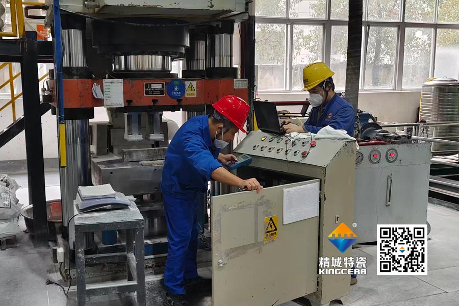 匠心攻坚：：魏科团队让老装备焕发新活力